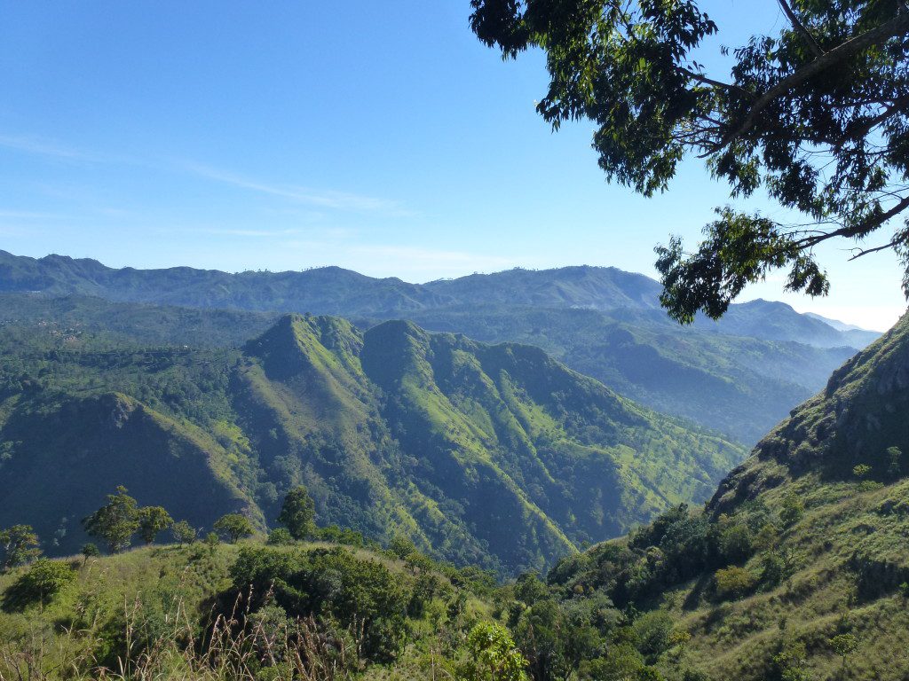 Hiking Ella Rock in Sri Lanka