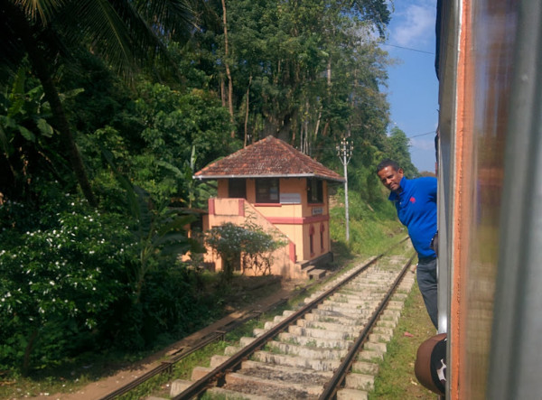 sri lanka train