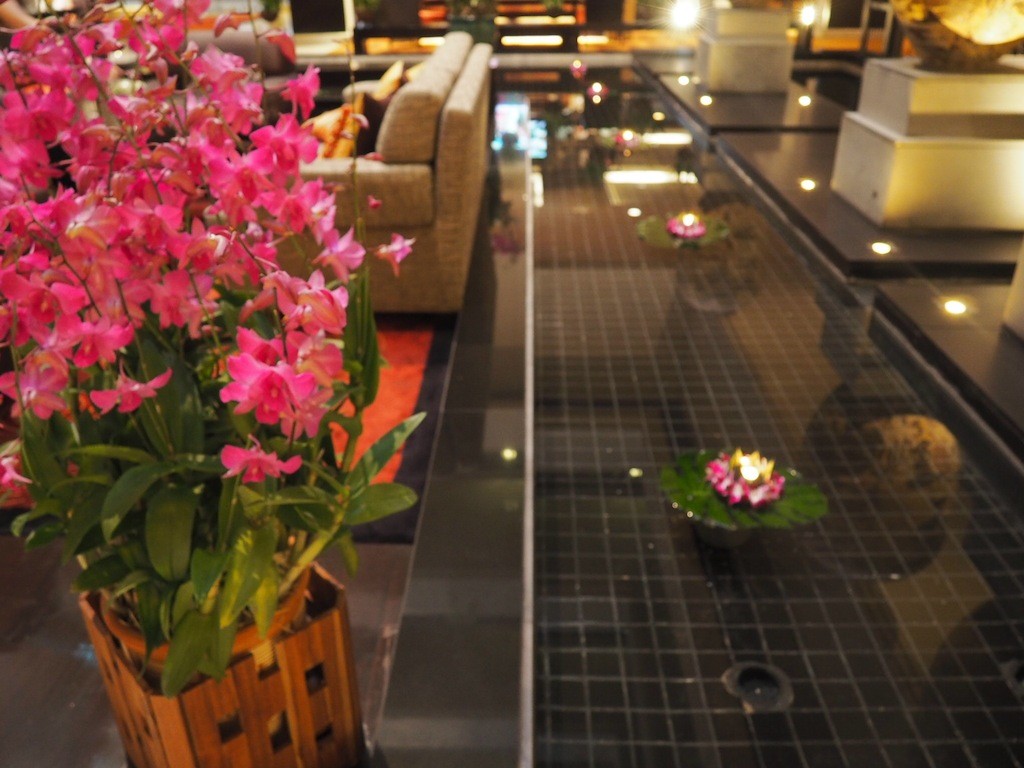 The hotel is filled with pretty touches, like the flowers that are changed daily and candles which are lit each evening.