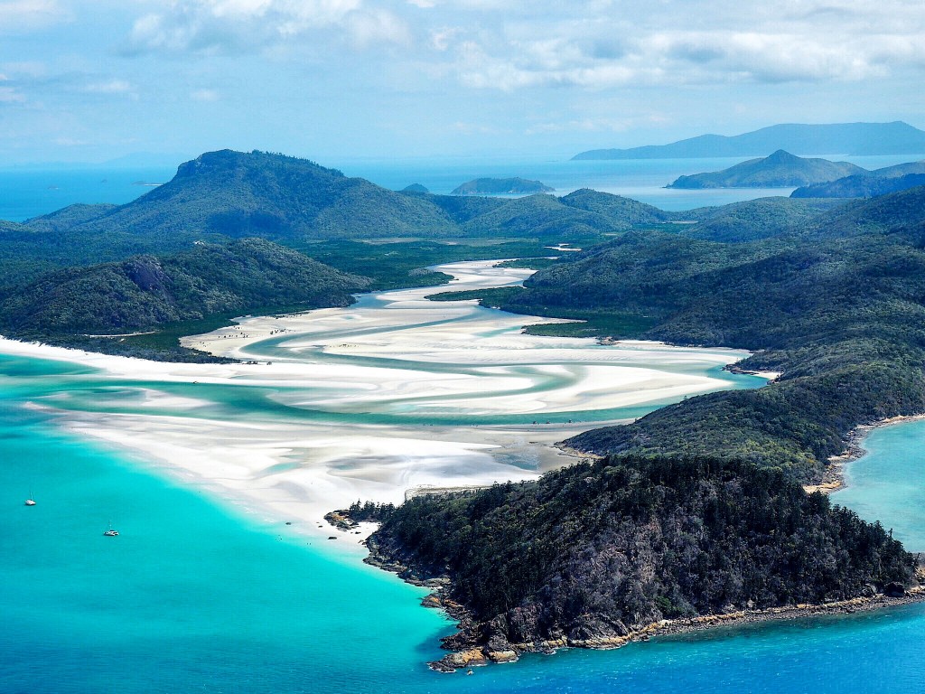 In pictures: Helicopter ride over the Great Barrier Reef & Whitsunday Islands