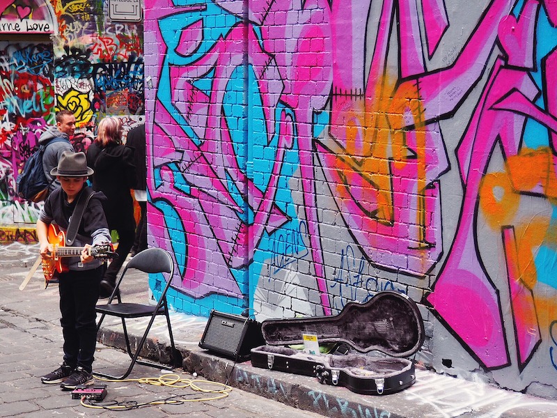 Busker on Hosier Lane