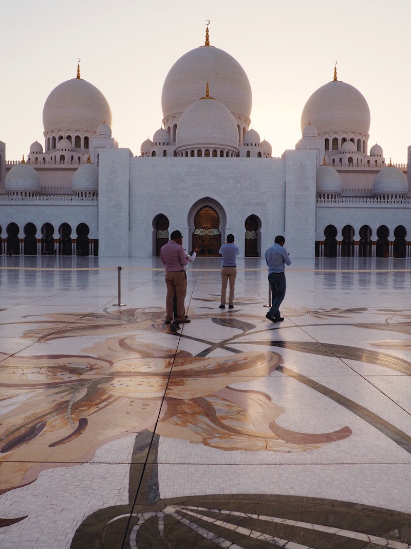 Tips for visiting Sheikh Zayed Grand Mosque in Abu Dhabi