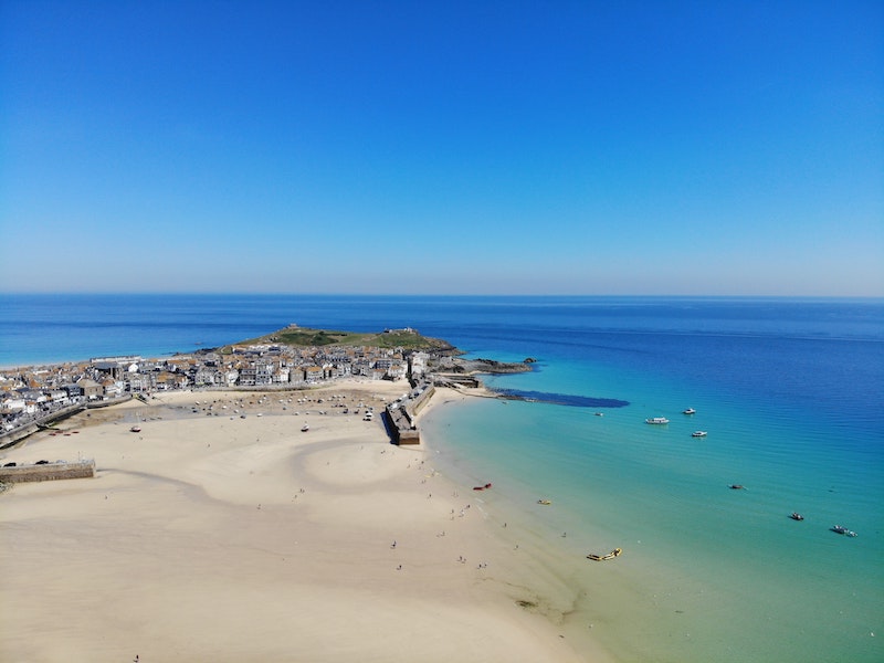 Aerial photo of St Ives by Benjamin Elliott