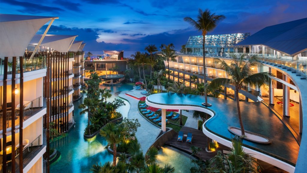 The Best Hotel Swimming Pools In Bali, Indonesia - Girl Tweets World